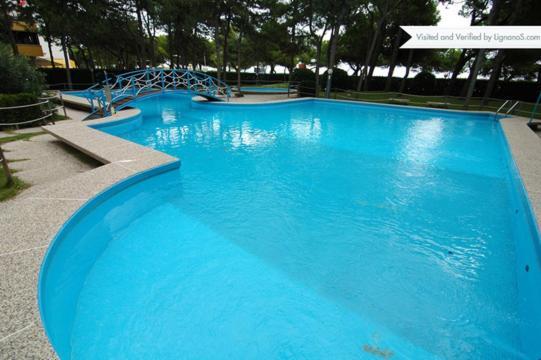 Residence Cristallo - Sabbiadoro Lignano Sabbiadoro Esterno foto