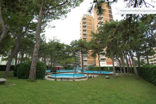 Residence Cristallo - Sabbiadoro Lignano Sabbiadoro Esterno foto